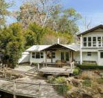 Equanimity Beautiful character filled house - ACT Tourism
