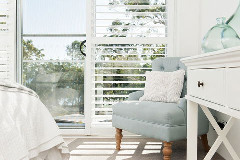 Arabella Stylish Seaside Sanctuary With Views - ACT Tourism 1
