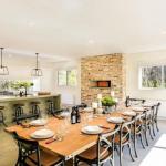 Amaroo Modern Luxurious & Chic - ACT Tourism 0