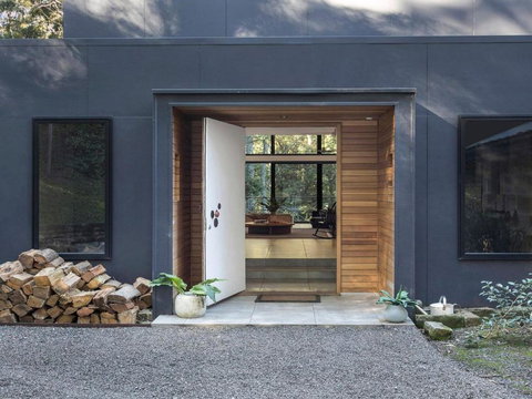 The Gullies Retreat Escape Relax & Unwind - ACT Tourism 4