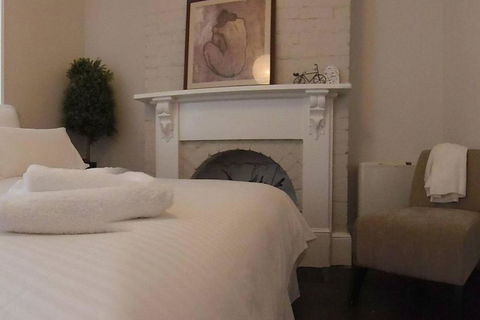 YSG The Edward Townhouses 155 & 157 Steps To Town - ACT Tourism 4