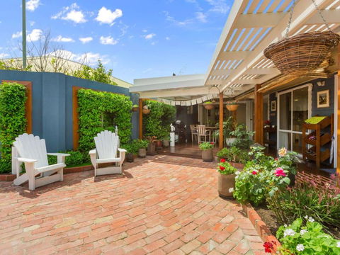 KARINYA MORNINGTON - ACT Tourism 3