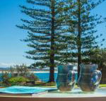 Perfectly Positioned Beachfront Apartment Unit 6 - ACT Tourism