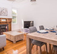 Beautiful Pre-loved Ashfield 4 Bedroom Home - ACT Tourism