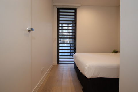 DD Apartments At ICC - ACT Tourism 3