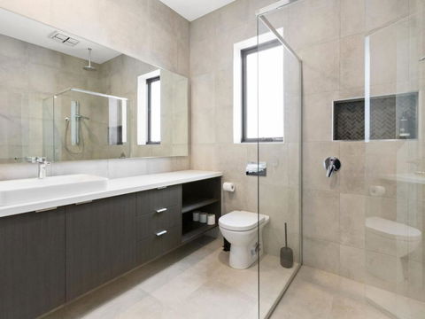 ANCHORAGE MOUNT MARTHA - ACT Tourism 2