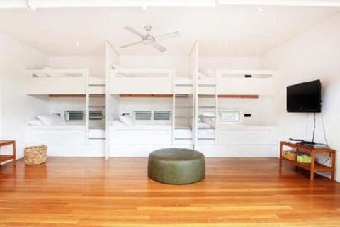 Ayana Beach House Pet Friendly Opposite Beach - ACT Tourism 4