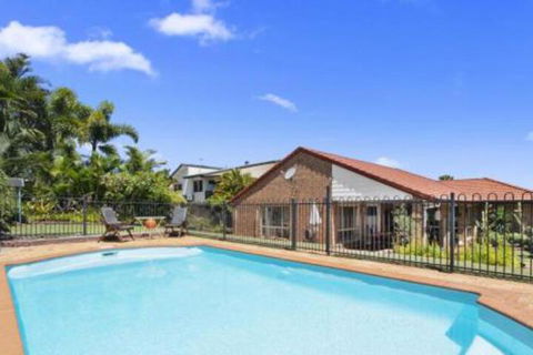 BB233 Banksia Beach Family Home 4 Bedrooms - ACT Tourism 0