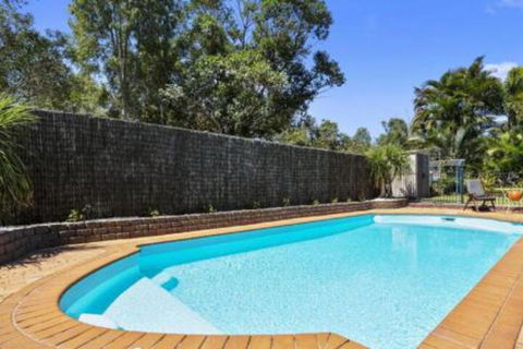 BB233 Banksia Beach Family Home 4 Bedrooms - ACT Tourism 4