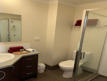 Weipa Motel Resort - ACT Tourism 2
