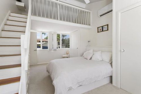 The Lake House With Swimming Pool - ACT Tourism 6