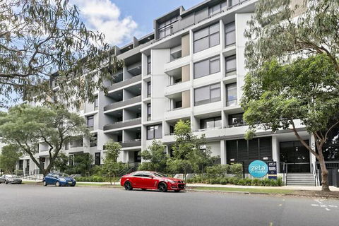 Apartment At Roseberry - ACT Tourism 5