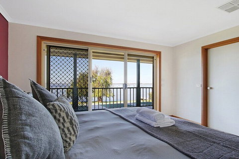 Waterfront 58 Yarrawonga - ACT Tourism 7