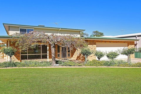 Waterfront 58 Yarrawonga - ACT Tourism 2