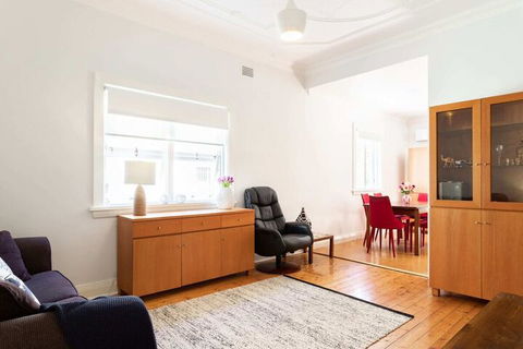 Garden Style Apartment In Prime Location - ACT Tourism 7