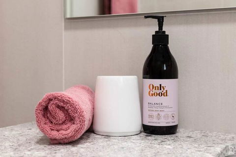 Garden Style Apartment In Prime Location - ACT Tourism 6