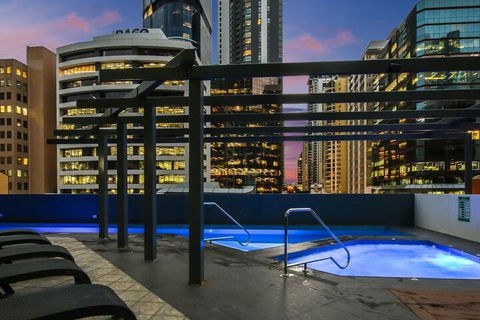 Amazing CBD 2BD Apartment W / Parking & Pool! - ACT Tourism 7