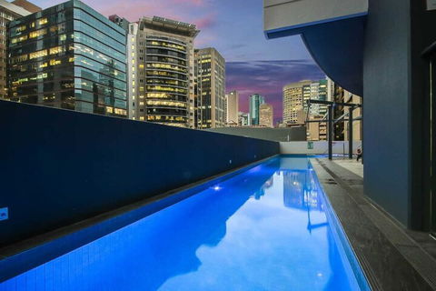 Amazing CBD 2BD Apartment W / Parking & Pool! - ACT Tourism 4
