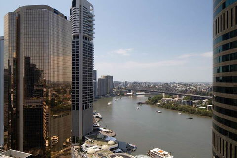 Amazing CBD 2BD Apartment W / Parking & Pool! - ACT Tourism 1