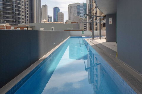 Amazing CBD 2BD Apartment W / Parking & Pool! - ACT Tourism 5