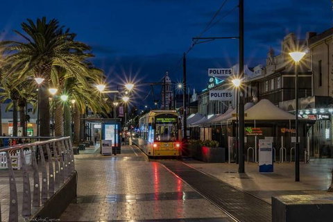 2 Bedroom Apt With Balcony & Air Con In Plympton - ACT Tourism 5