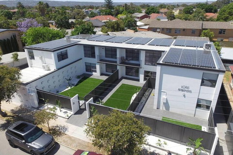 2 Bedroom Apt With Balcony & Air Con In Plympton - ACT Tourism 4