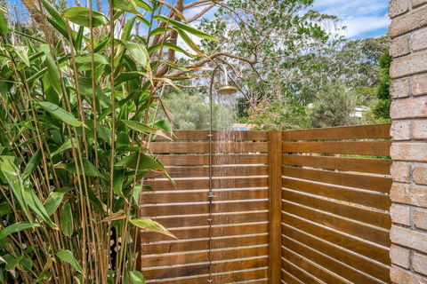 A PERFECT STAY - Julian Rocks House - ACT Tourism 2