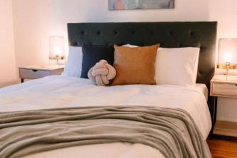 A Wave Away At Glenelg Cosy Unit Near The Beach - ACT Tourism 7