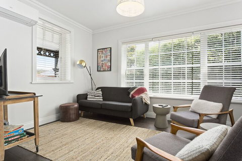 Bluestone Cottage Launceston - ACT Tourism 5