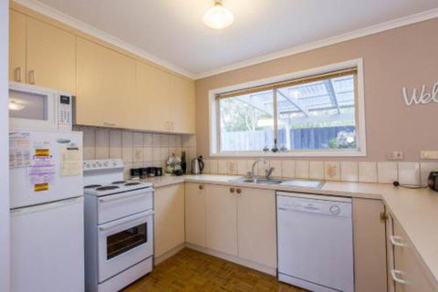 PERFECT On PYMBLE AVE - ACT Tourism 7
