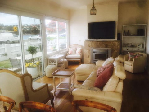 The Ultimate Beach House - ACT Tourism 4