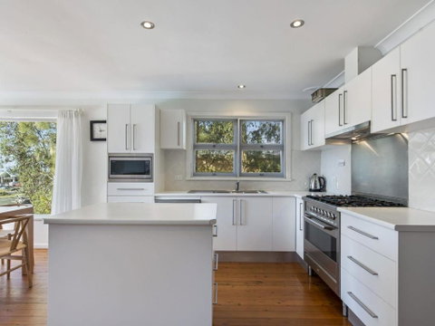 Wallace Street 18 Linen Included Walk To Beach & Golf Club - ACT Tourism 4