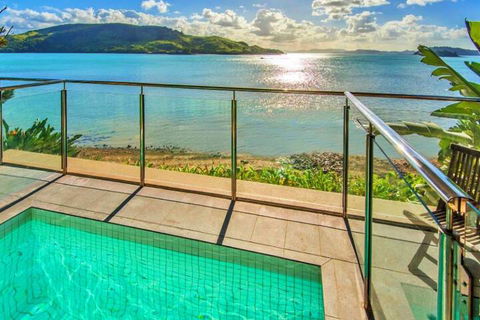 Yacht Club 19 Bijou De Mer 2 Buggies - ACT Tourism 3