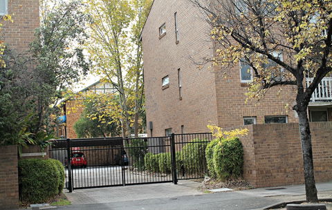 Adelaide Dresscircle Apartments - Archer Street - ACT Tourism 2