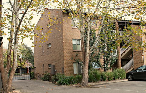 Adelaide Dresscircle Apartments - Archer Street - ACT Tourism 4