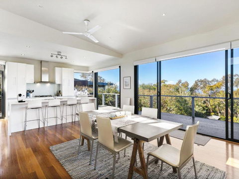 BELLE VUE ANGLESEA - ACT Tourism 2