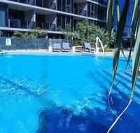 Stylist 2 Bedrooms Apartment With Pool/gym/parking - ACT Tourism
