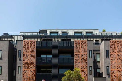 Spacious 2 Bedroom Inner City Townhouse With Private Rooftop - ACT Tourism 1