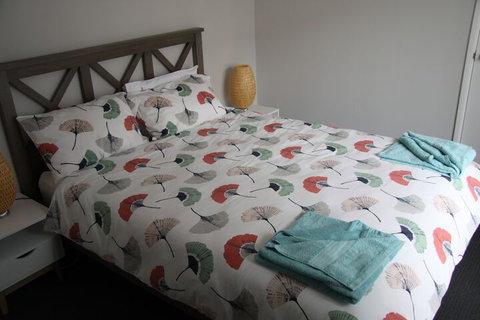Warnbro Beach Family Accommodation - ACT Tourism 7