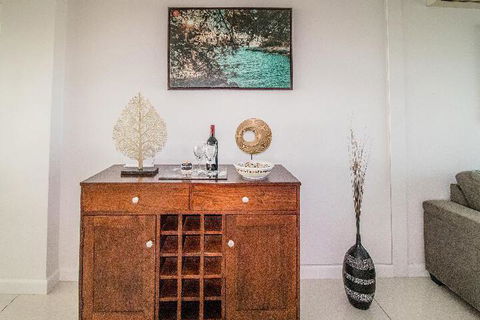 ZEN By THE WATER Darwins Premier Family Retreat - ACT Tourism 3