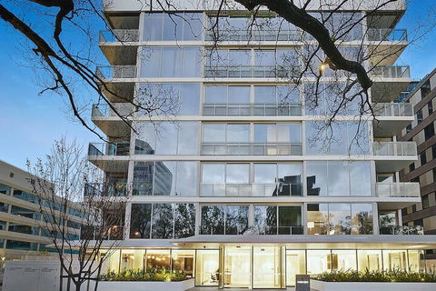 Fawkner Apartment 1B1B - ACT Tourism 1