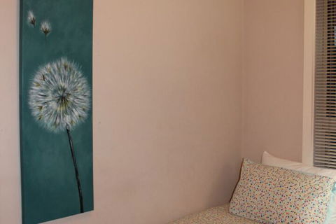 Australian Home Away At Box Hill 2 Bedroom - ACT Tourism 3