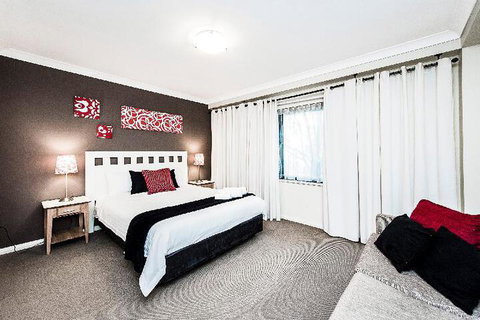 AirExec Apartments - ACT Tourism 3