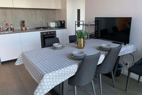 Avant Garde Living In The Heart Of The City - ACT Tourism 7