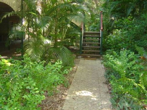 Appian Beach House - ACT Tourism 1