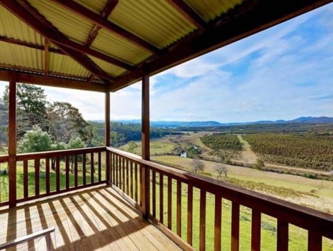 Sherwood Loves - ACT Tourism 1