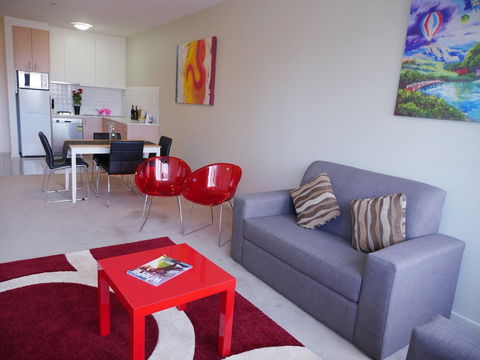 Anchor On Elizabeth - ACT Tourism 6