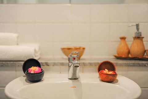 Anchor On Elizabeth - ACT Tourism 3