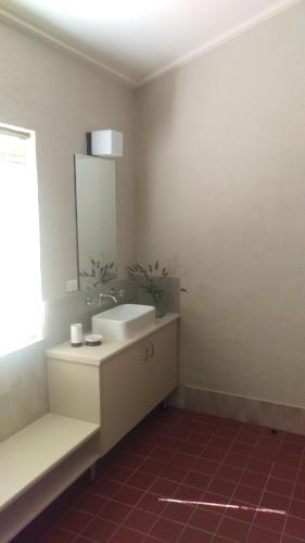 The Cottage At Riverside Farm - ACT Tourism 3