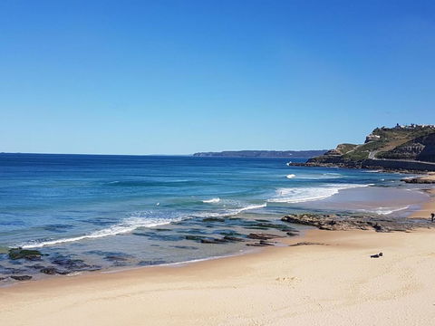 Arena Luxury Beachfront Apartment - ACT Tourism 5